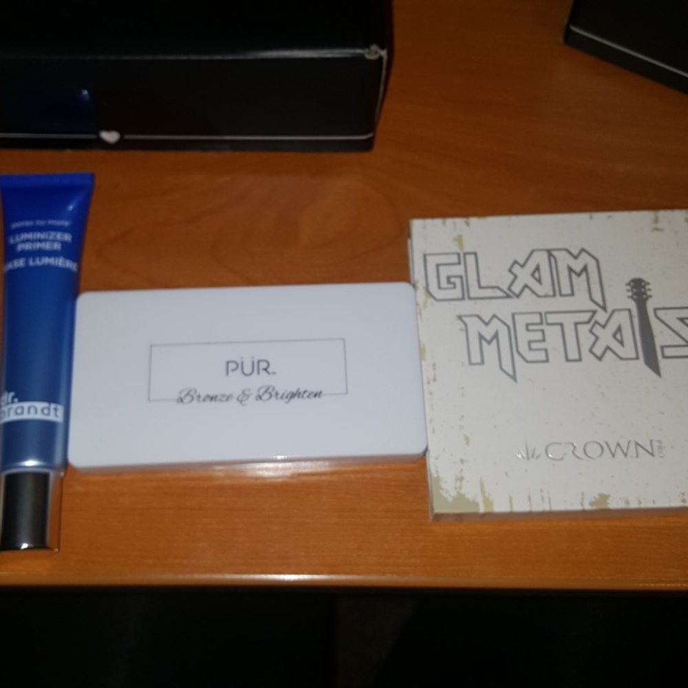 January boxycharm makeup bundle